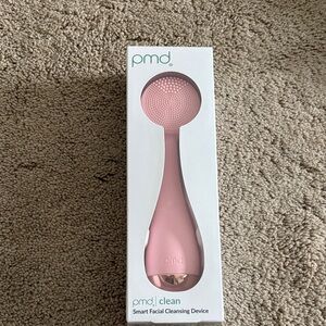 NEW PMD Clean Facial Device - Soft Pink